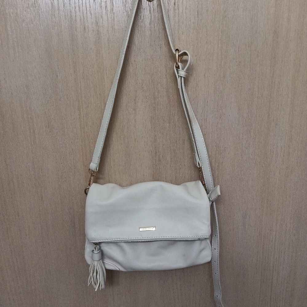 David Jones leather flip over crossbody.  Gorgeous.